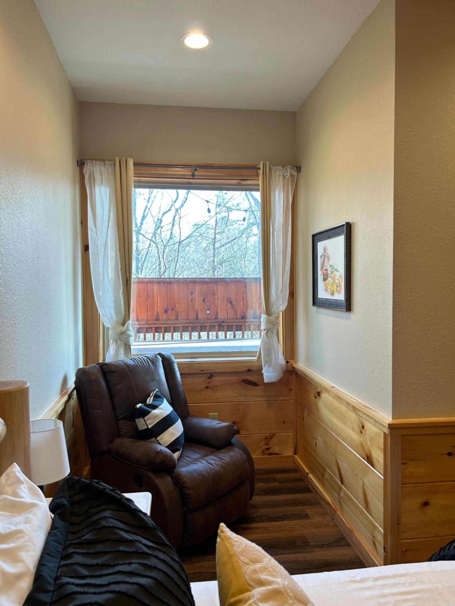 Holiday home Prime Location & Loaded For Family Fun